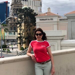 Meet your Posher, Ermila